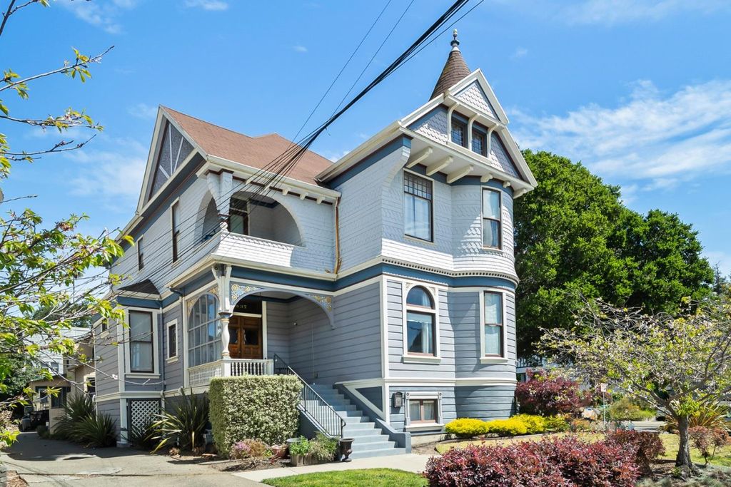 1837 Clinton Avenue, Alameda, CA 94501