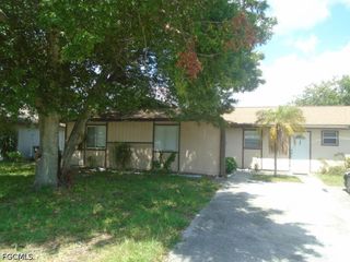 636 SE 13th CT, Cape Coral, FL 33990