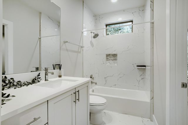 540 Janisch Road A, Houston, TX 77018
