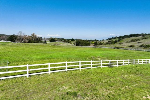 41653 Oak Trail Court, Murrieta, CA 92562