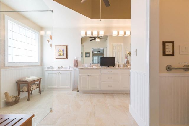 2207 N CREEK COURT, Sun City Center, FL 33573