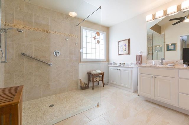 2207 N CREEK COURT, Sun City Center, FL 33573