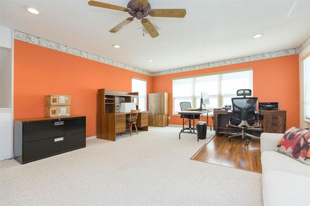 2207 N CREEK COURT, Sun City Center, FL 33573