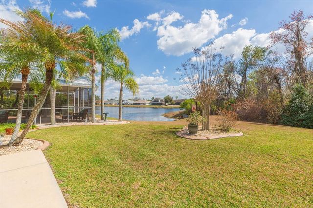 2207 N CREEK COURT, Sun City Center, FL 33573