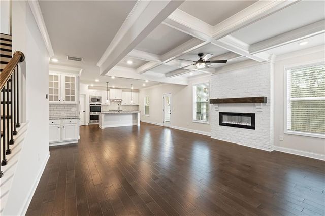 7119 Branch Creek Cove, Flowery Branch, GA 30542