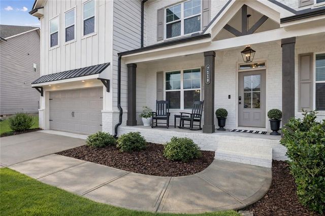 7119 Branch Creek Cove, Flowery Branch, GA 30542