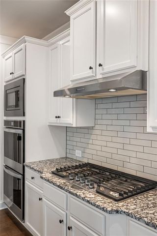 7119 Branch Creek Cove, Flowery Branch, GA 30542