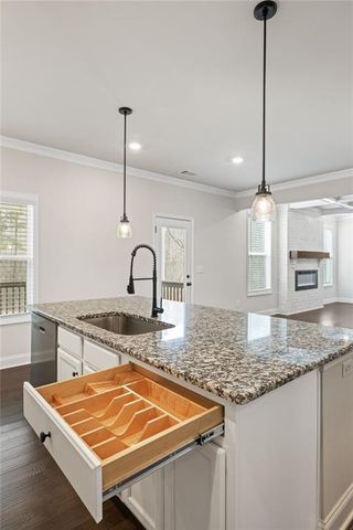 7119 Branch Creek Cove, Flowery Branch, GA 30542