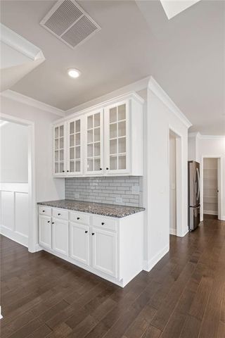 7119 Branch Creek Cove, Flowery Branch, GA 30542