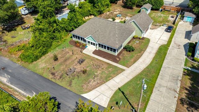 121 Willard St., Little River, SC 29566