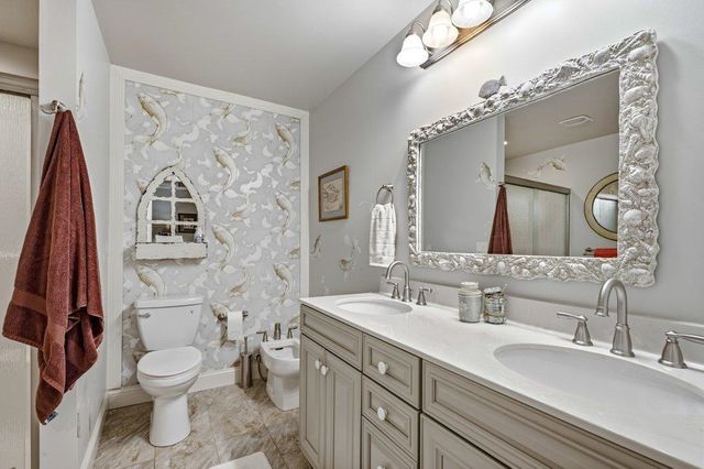 121 Willard St., Little River, SC 29566