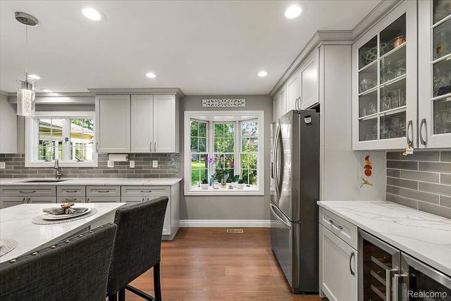 2767 Saturn Drive, Orion Charter Township, MI 48360