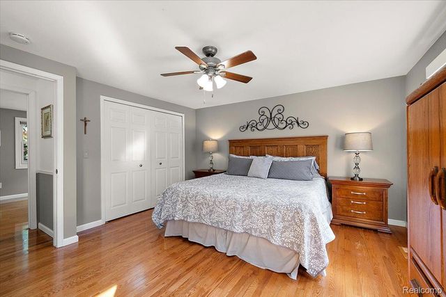 2767 Saturn Drive, Orion Charter Township, MI 48360