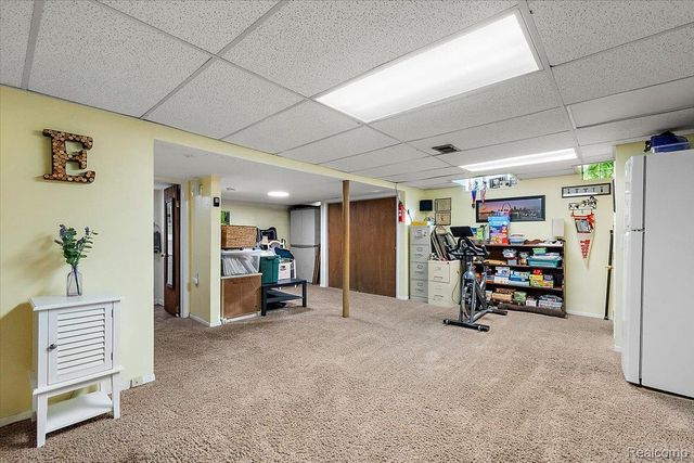 2767 Saturn Drive, Orion Charter Township, MI 48360