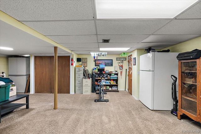 2767 Saturn Drive, Orion Charter Township, MI 48360