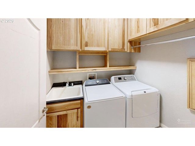 7007 WELCH Ct, Brookings, OR 97415