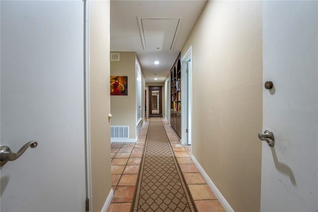 321 Bayshore Dr, Corpus Christi, TX 78412
