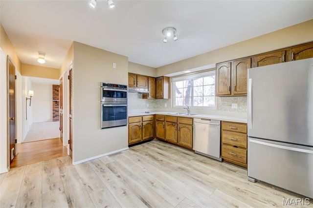 3901 Rue De Renard, St Louis, MO 63034