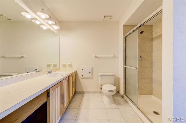 3901 Rue De Renard, St Louis, MO 63034