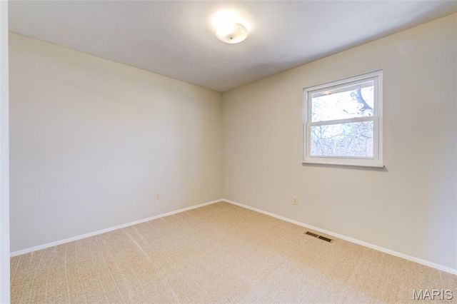 3901 Rue De Renard, St Louis, MO 63034