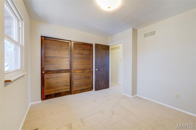 3901 Rue De Renard, St Louis, MO 63034