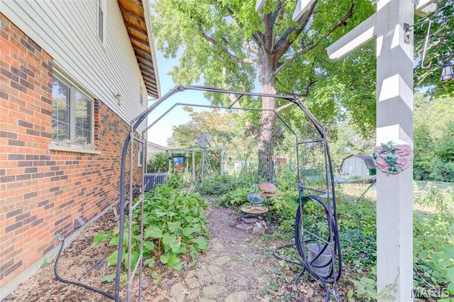 3901 Rue De Renard, St Louis, MO 63034