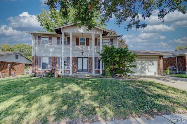 3901 Rue De Renard, St Louis, MO 63034