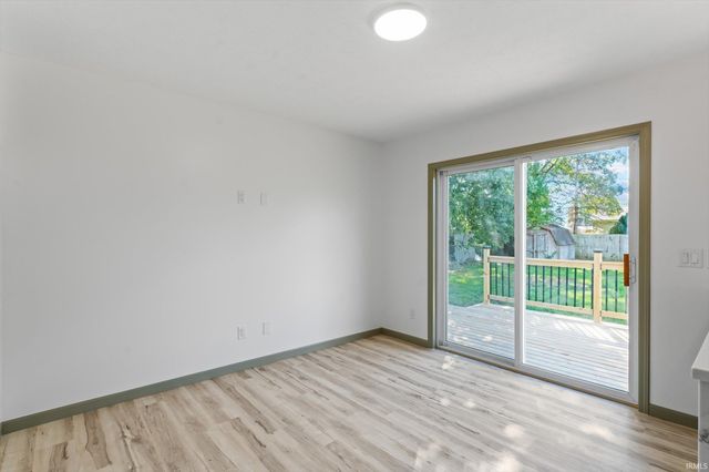 2933 Colonial Drive, Mishawaka, IN 46545