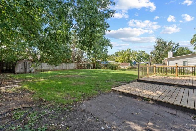 2933 Colonial Drive, Mishawaka, IN 46545