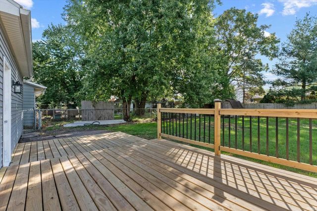 2933 Colonial Drive, Mishawaka, IN 46545