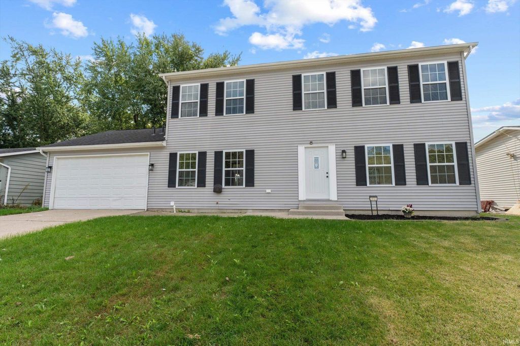 2933 Colonial Drive, Mishawaka, IN 46545