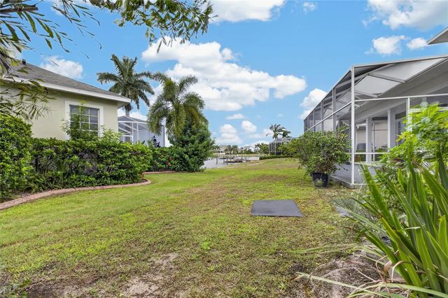 435 MANNS HARBOR DRIVE, Apollo Beach, FL 33572