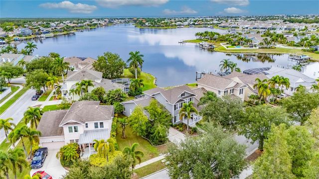435 MANNS HARBOR DRIVE, Apollo Beach, FL 33572