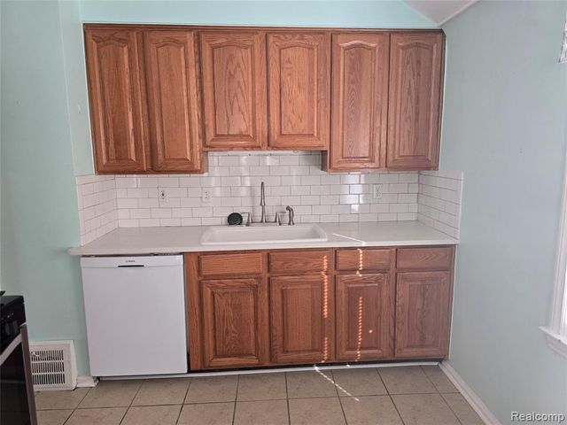 32177 Rush Street, Garden City, MI 48135