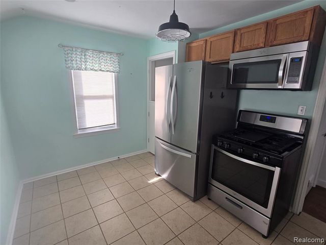 32177 Rush Street, Garden City, MI 48135