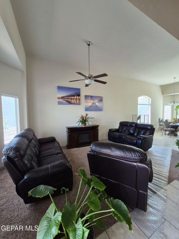 359 Emerald Forrest Place, Horizon City, TX 79928