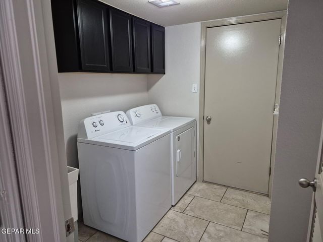 359 Emerald Forrest Place, Horizon City, TX 79928