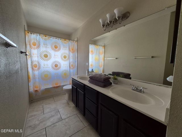 359 Emerald Forrest Place, Horizon City, TX 79928