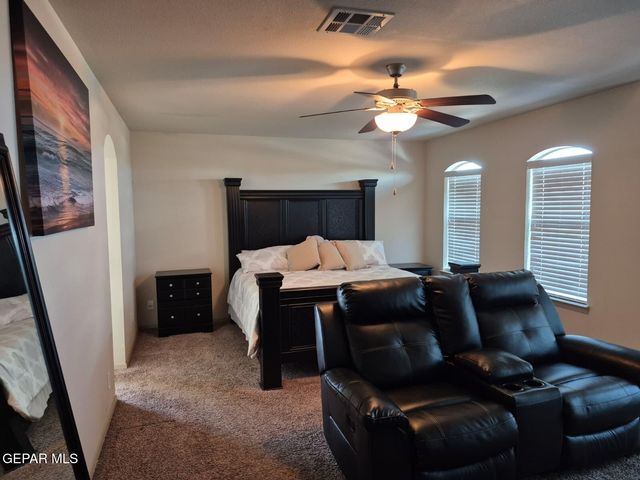 359 Emerald Forrest Place, Horizon City, TX 79928