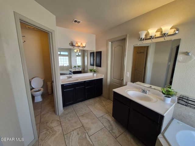 359 Emerald Forrest Place, Horizon City, TX 79928