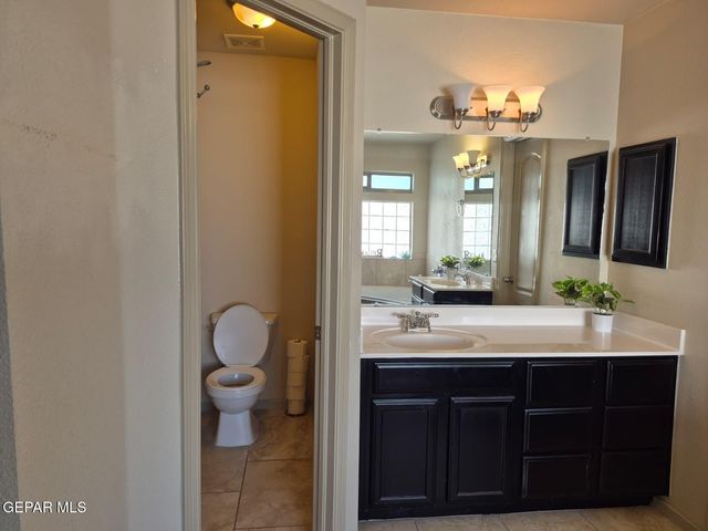 359 Emerald Forrest Place, Horizon City, TX 79928