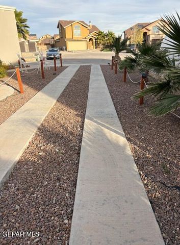 359 Emerald Forrest Place, Horizon City, TX 79928