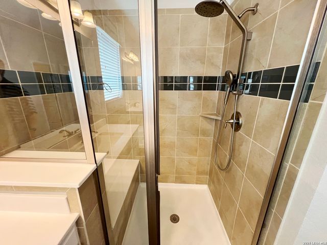 6822 GUSTY PLN, San Antonio, TX 78244