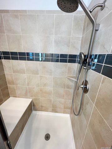 6822 GUSTY PLN, San Antonio, TX 78244