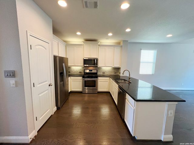 6822 GUSTY PLN, San Antonio, TX 78244