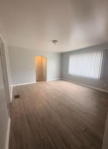 16878 Salem, Detroit City, MI 48219