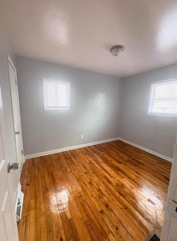 16878 Salem, Detroit City, MI 48219