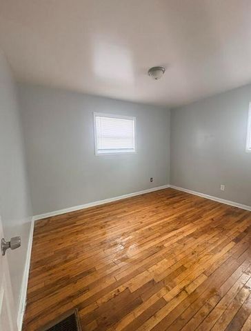 16878 Salem, Detroit City, MI 48219