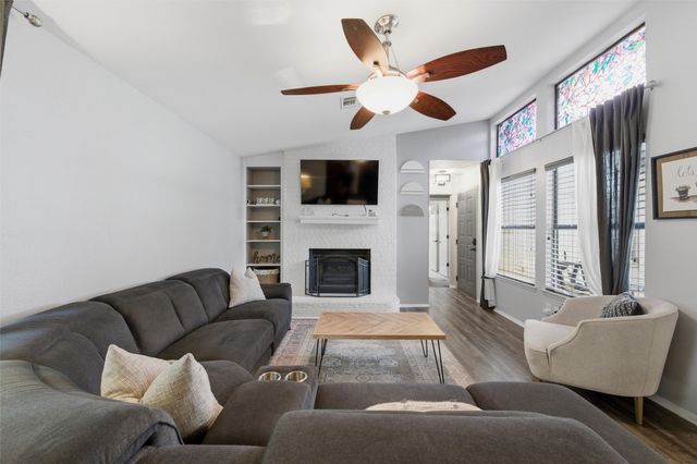 5017 Village Court, Haltom City, TX 76117