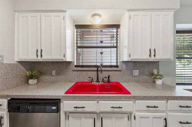 5017 Village Court, Haltom City, TX 76117